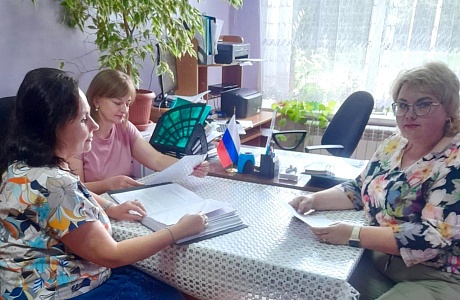 Мониторинг  работы пришкольных лагерей