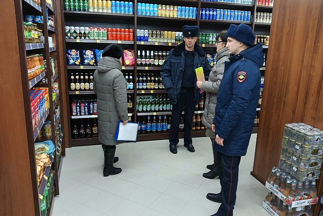 Проведено профилактическое мероприятие по недопущению незаконного оборота алкогольной и промышленной продукции
