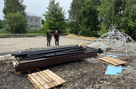 В селе Малая Сердоба продолжаются ра﻿боты по формированию комфортной городской среды
