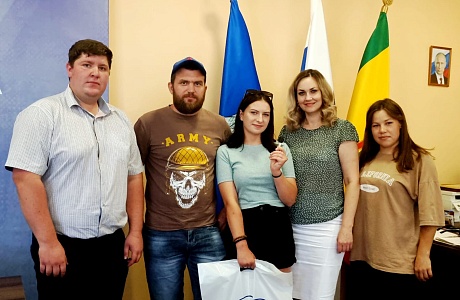 В администрации Малосердобинского района  состоялось торжественное вручение ключей от квартиры  