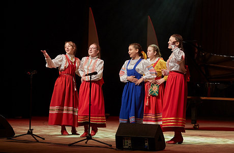 «Веснушки» участники гала-концерта V Регионального конкурса юных музыкантов «Камертон»  