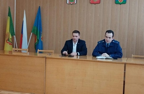 Встреча волонтеров районного движения «Кибердружина Малосердобинского района» с Иваном Кирюхиным - главой администрации Малосердобинского района и Юрием Тюняевым - прокурором Малосердобинского района