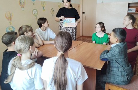 Литературно-патриотический час «Новое время – новые герои» 