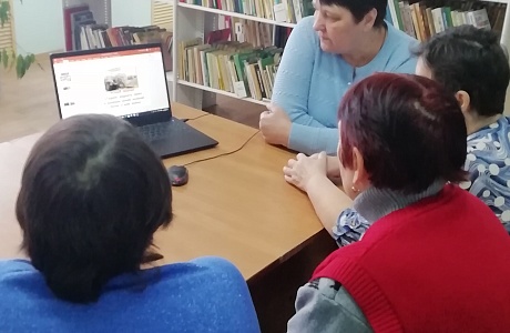  Тематический вечер «Труженики тыла… Они ведь тоже герои» проведён в библиотеке села Топлое